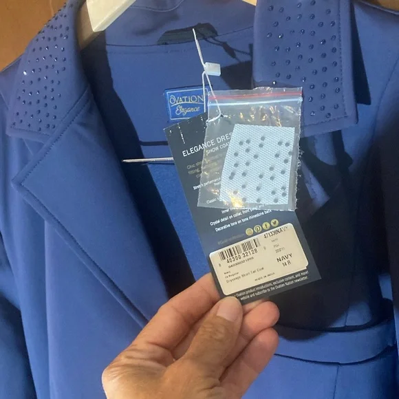 Get Ready to Show! Elegant Dressage Show Coat with Bling by Ovation, 14R - Picture 4 of 11